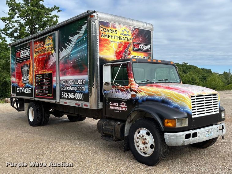 image for item FC5673 2000 International 4700 box truck
