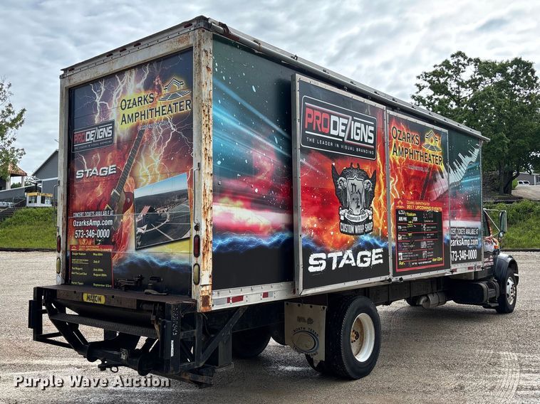 image for item FC5673 2000 International 4700 box truck