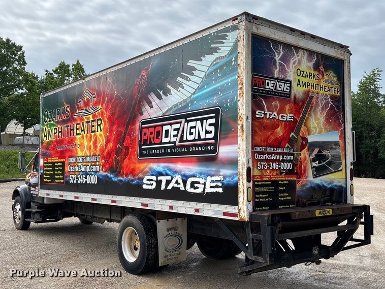 image for item FC5673 2000 International 4700 box truck