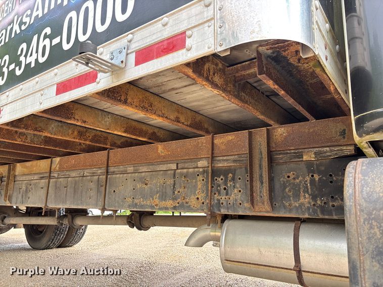 image for item FC5673 2000 International 4700 box truck