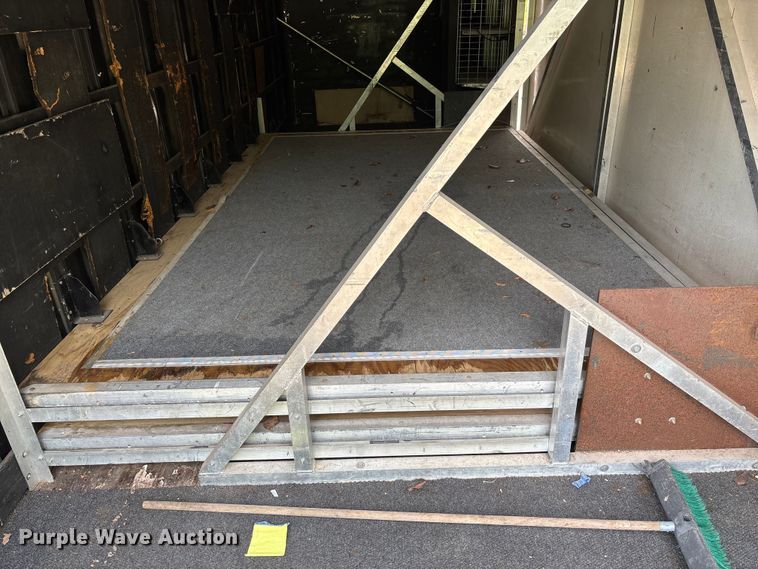 image for item FC5673 2000 International 4700 box truck