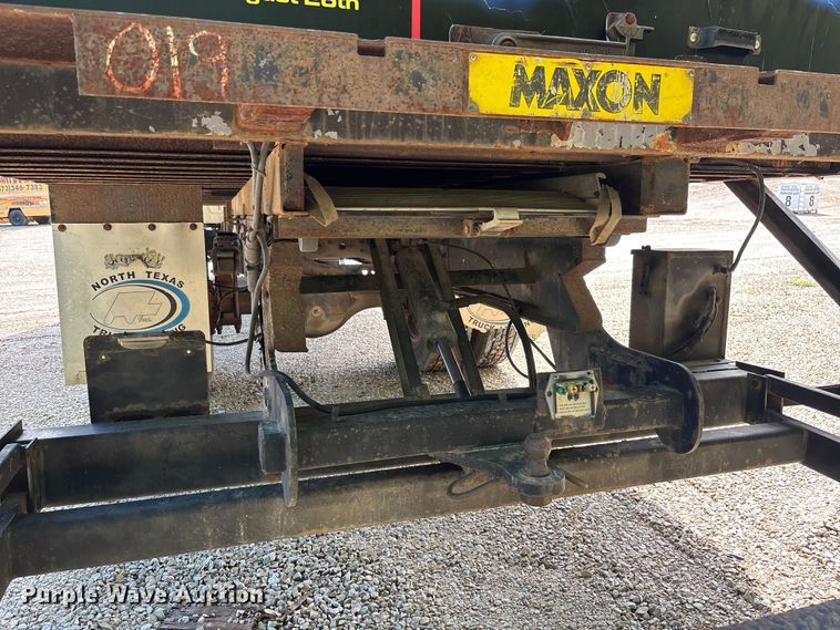 image for item FC5673 2000 International 4700 box truck
