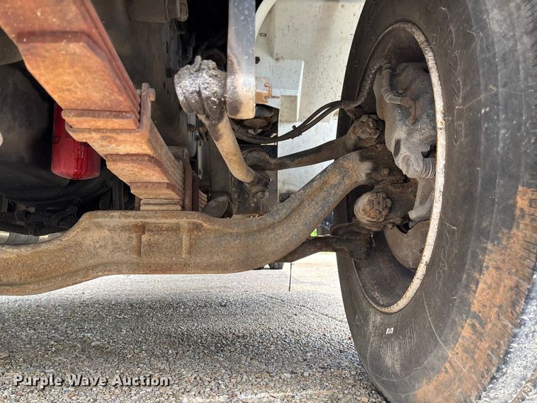 image for item FC5673 2000 International 4700 box truck