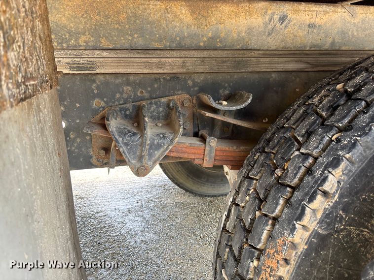 image for item FC5673 2000 International 4700 box truck