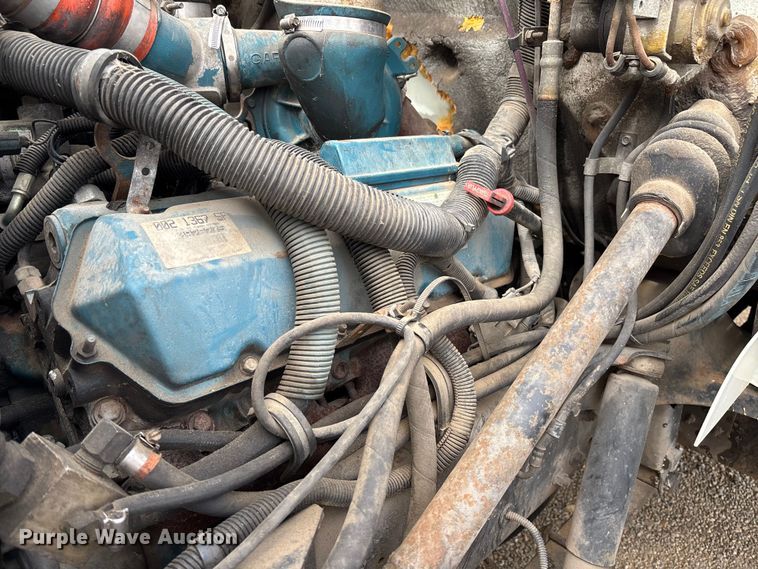 image for item FC5673 2000 International 4700 box truck