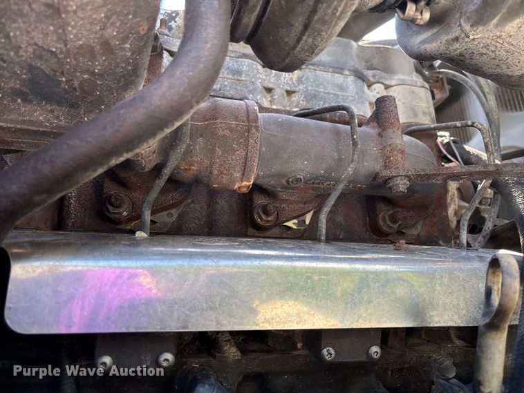 image for item FC5678 2001 Mack CH613 semi truck