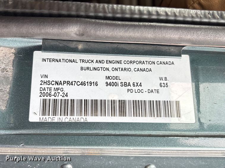 image for item FC5709 2007 International 9400i semi truck