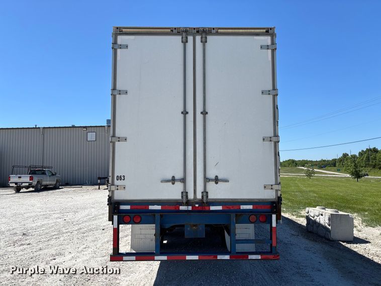 image for item FC5732 2006 NUVA Curtain side trailer