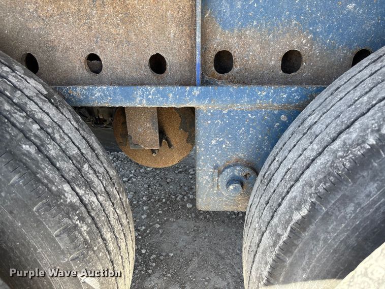 image for item FC5732 2006 NUVA Curtain side trailer