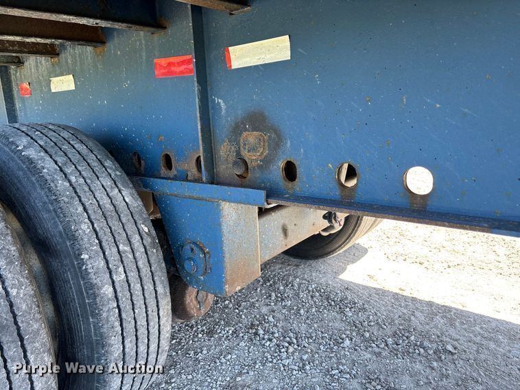 image for item FC5732 2006 NUVA Curtain side trailer