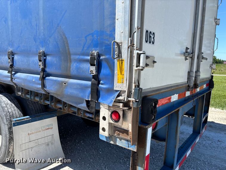 image for item FC5732 2006 NUVA Curtain side trailer