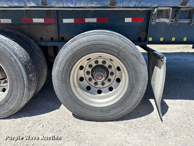 image for item FC5732 2006 NUVA Curtain side trailer