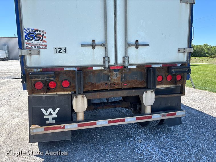 image for item FC5733 2005 Wilson CF-900 side curtain trailer