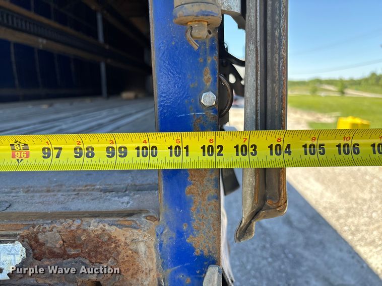 image for item FC5733 2005 Wilson CF-900 side curtain trailer