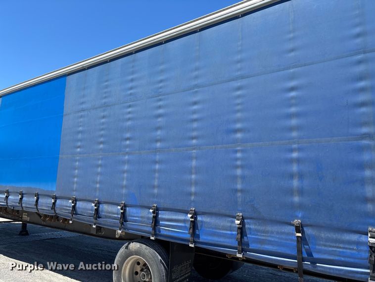 image for item FC5733 2005 Wilson CF-900 side curtain trailer