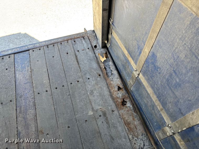 image for item FC5734 2007 Transcraft DTL-2100 side curtain trailer