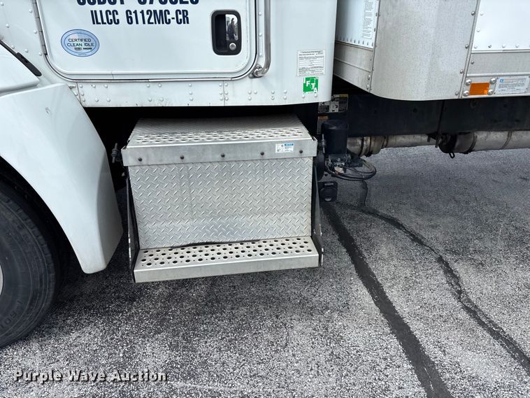 image for item FG0269 2013 Kenworth T370 box truck