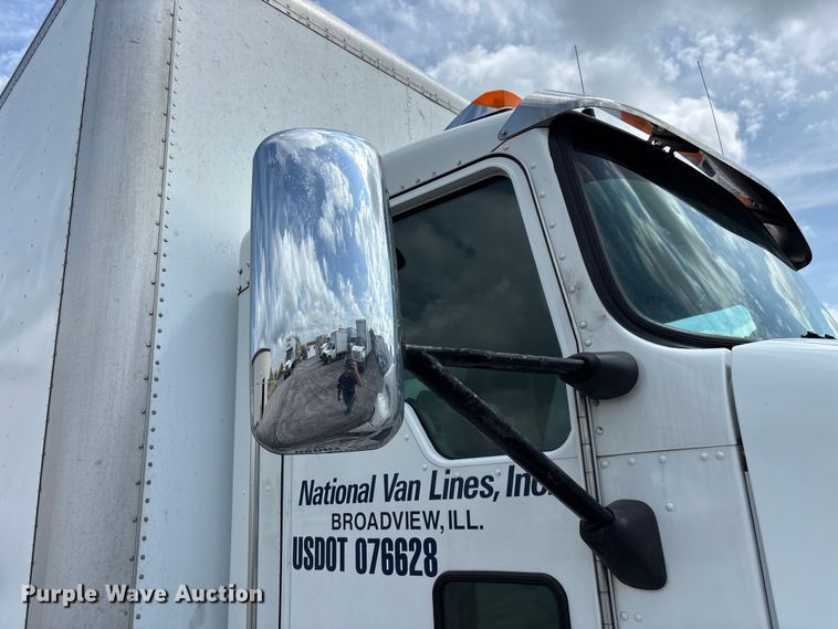 image for item FG0269 2013 Kenworth T370 box truck