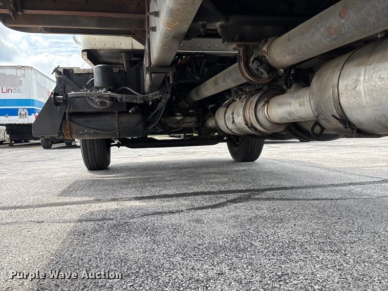 image for item FG0269 2013 Kenworth T370 box truck