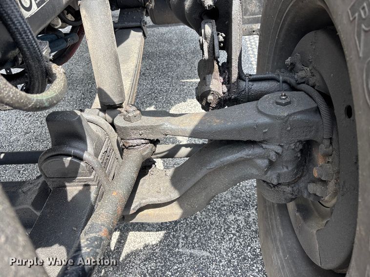 image for item FG0269 2013 Kenworth T370 box truck