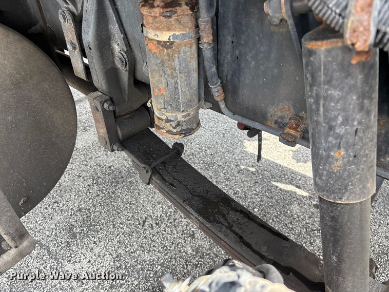 image for item FG0269 2013 Kenworth T370 box truck