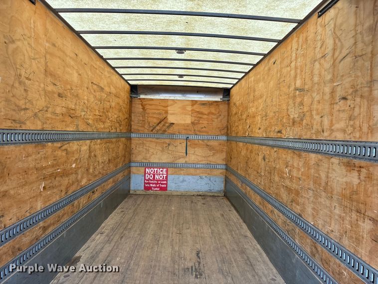 image for item FG0269 2013 Kenworth T370 box truck