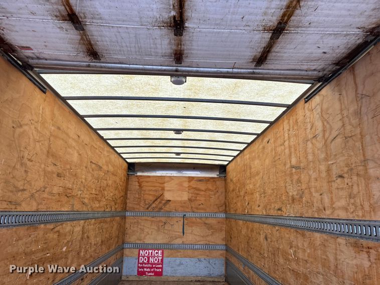 image for item FG0269 2013 Kenworth T370 box truck