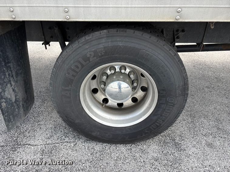 image for item FG0269 2013 Kenworth T370 box truck