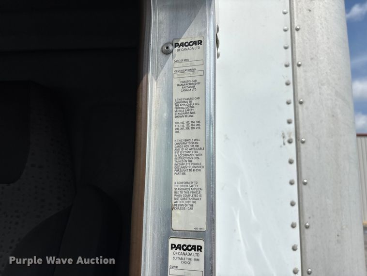 image for item FG0269 2013 Kenworth T370 box truck