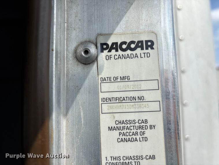 image for item FG0269 2013 Kenworth T370 box truck