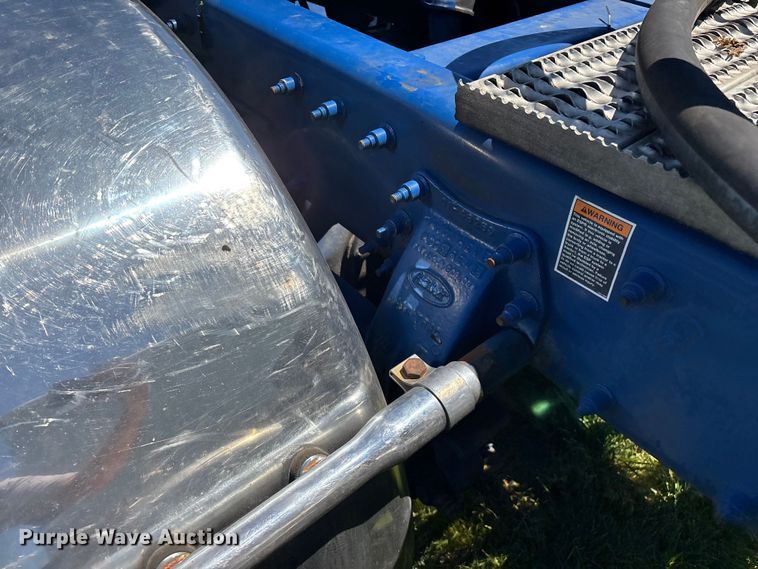 image for item FG0352 2012 Peterbilt 365 semi truck