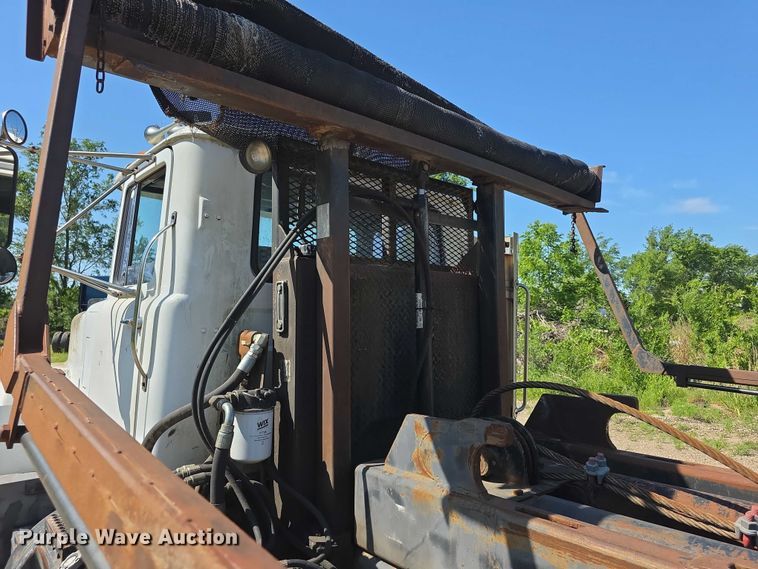 image for item FH6024 1994 Mack RD690S roll-off container truck
