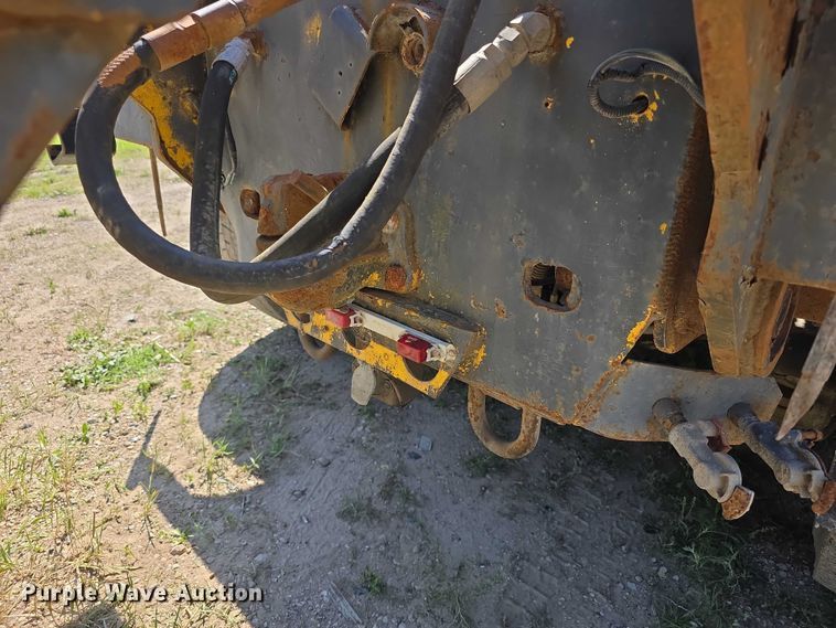 image for item FH6024 1994 Mack RD690S roll-off container truck
