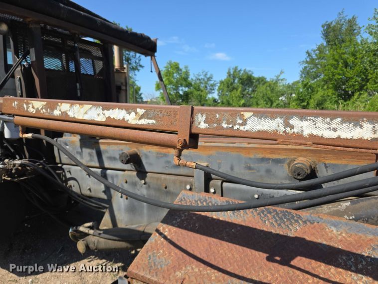image for item FH6024 1994 Mack RD690S roll-off container truck