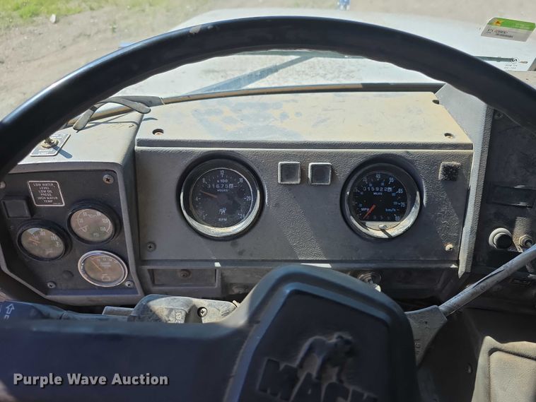 image for item FH6024 1994 Mack RD690S roll-off container truck