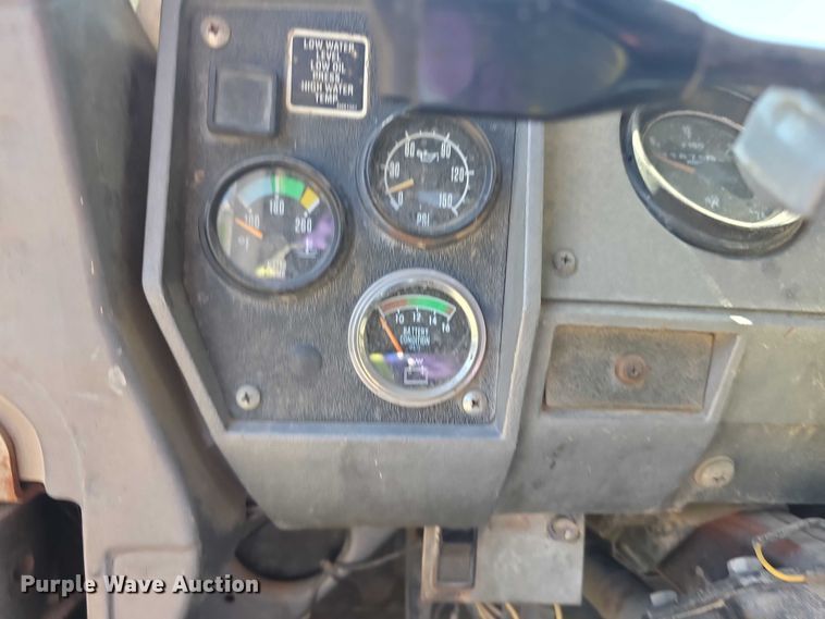 image for item FH6024 1994 Mack RD690S roll-off container truck