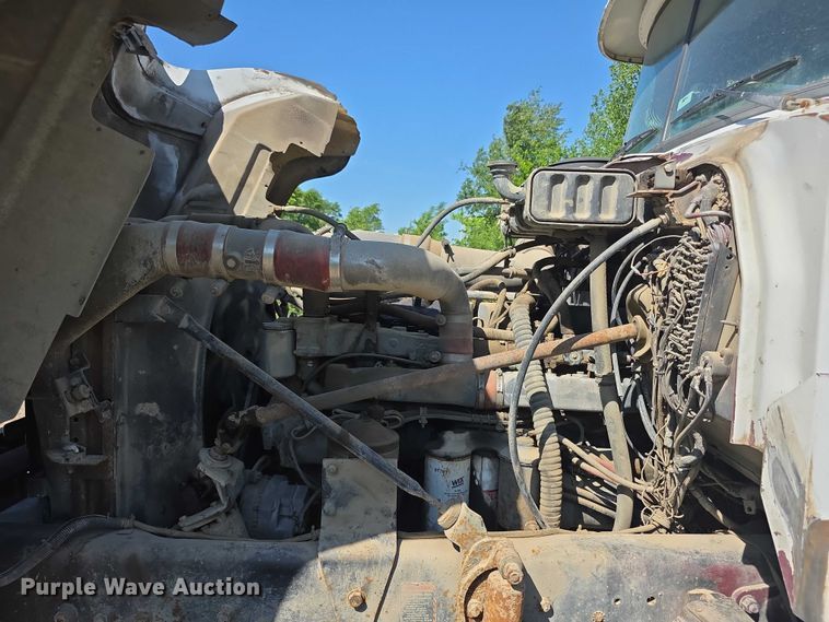 image for item FH6024 1994 Mack RD690S roll-off container truck