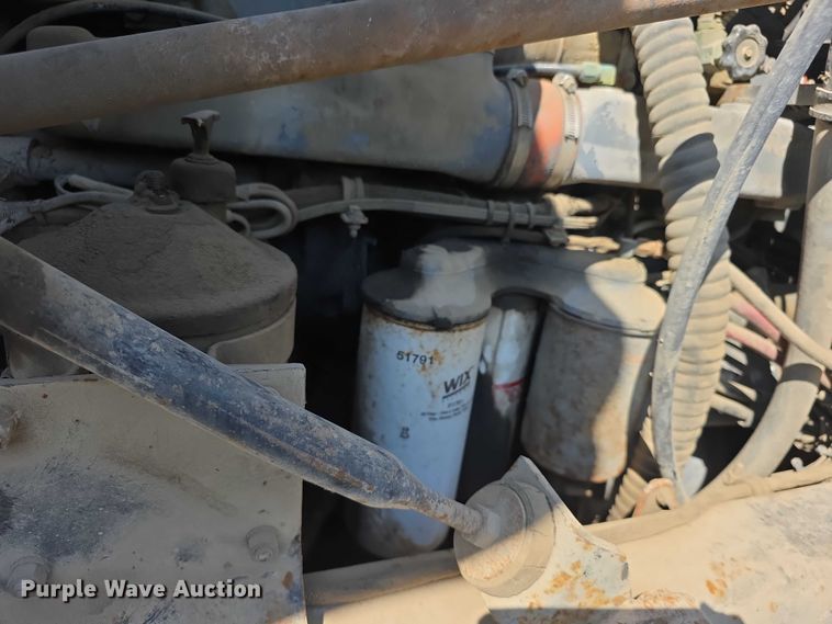 image for item FH6024 1994 Mack RD690S roll-off container truck