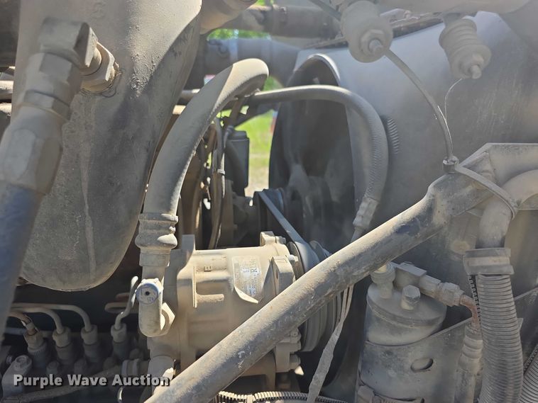 image for item FH6024 1994 Mack RD690S roll-off container truck