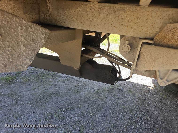 image for item FH6026 2002 International 4300 rollback truck