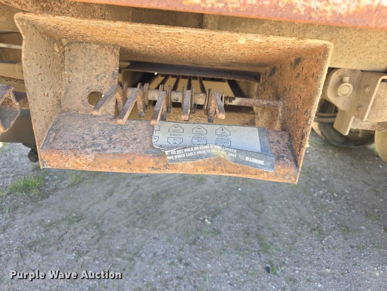 image for item FH6026 2002 International 4300 rollback truck