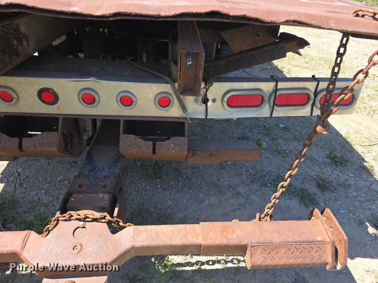 image for item FH6026 2002 International 4300 rollback truck
