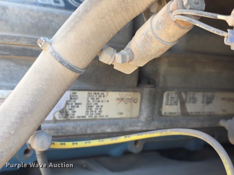image for item FH6027 2002 Freightliner Columbia semi truck