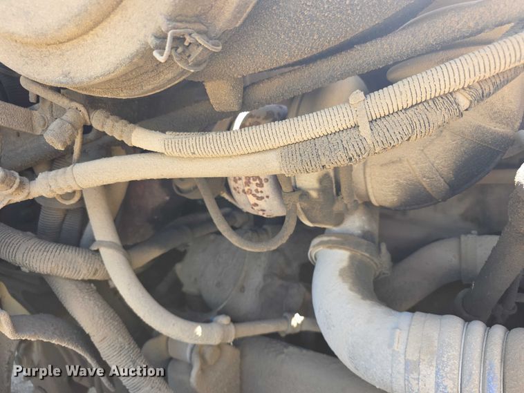 image for item FH6027 2002 Freightliner Columbia semi truck