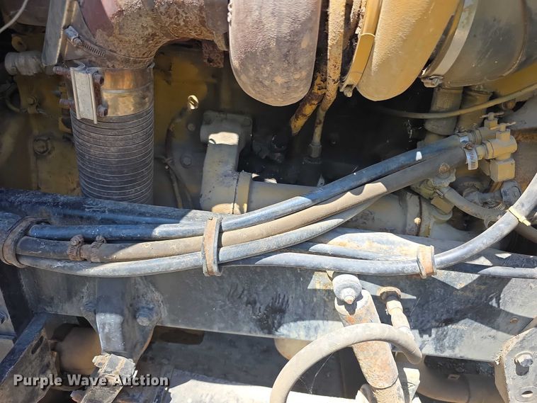 image for item FH6028 1990 Peterbilt 379 semi truck