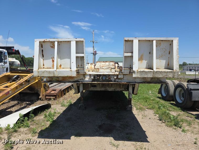 image for item FH6030 1979 Trail-Eze 5545-1320 drop deck hydraulic tail equipment trailer