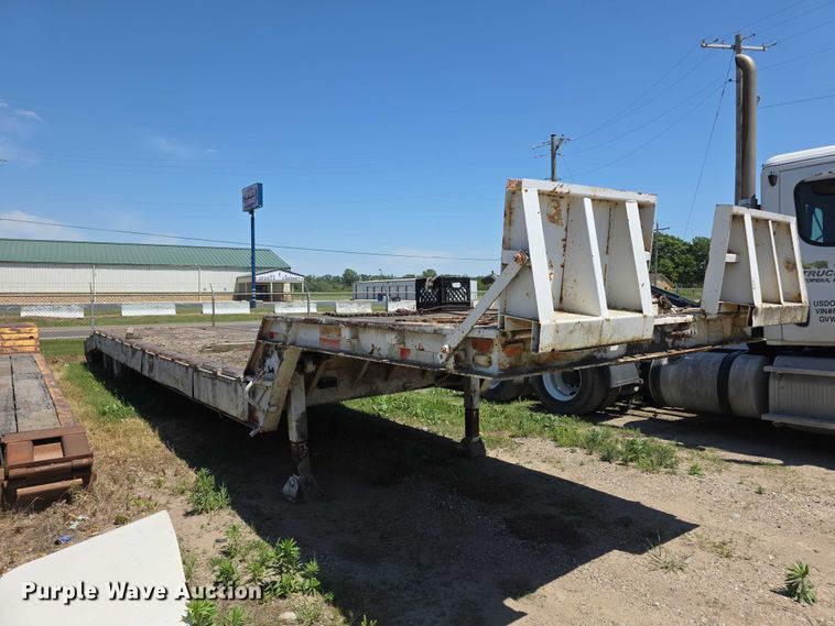 image for item FH6030 1979 Trail-Eze 5545-1320 drop deck hydraulic tail equipment trailer
