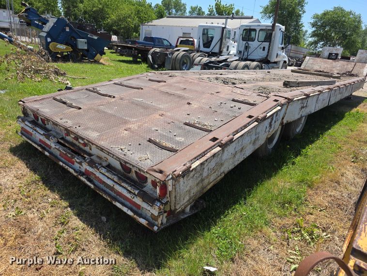 image for item FH6030 1979 Trail-Eze 5545-1320 drop deck hydraulic tail equipment trailer