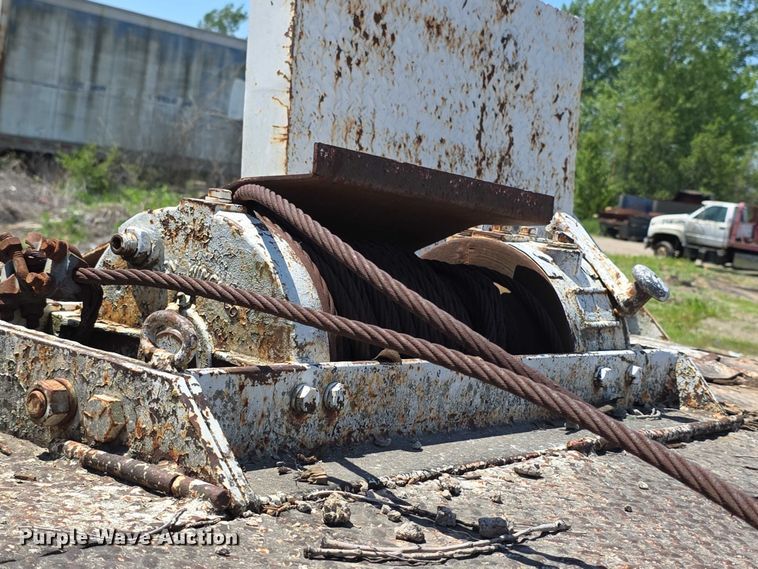 image for item FH6030 1979 Trail-Eze 5545-1320 drop deck hydraulic tail equipment trailer