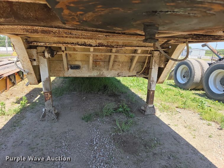 image for item FH6030 1979 Trail-Eze 5545-1320 drop deck hydraulic tail equipment trailer